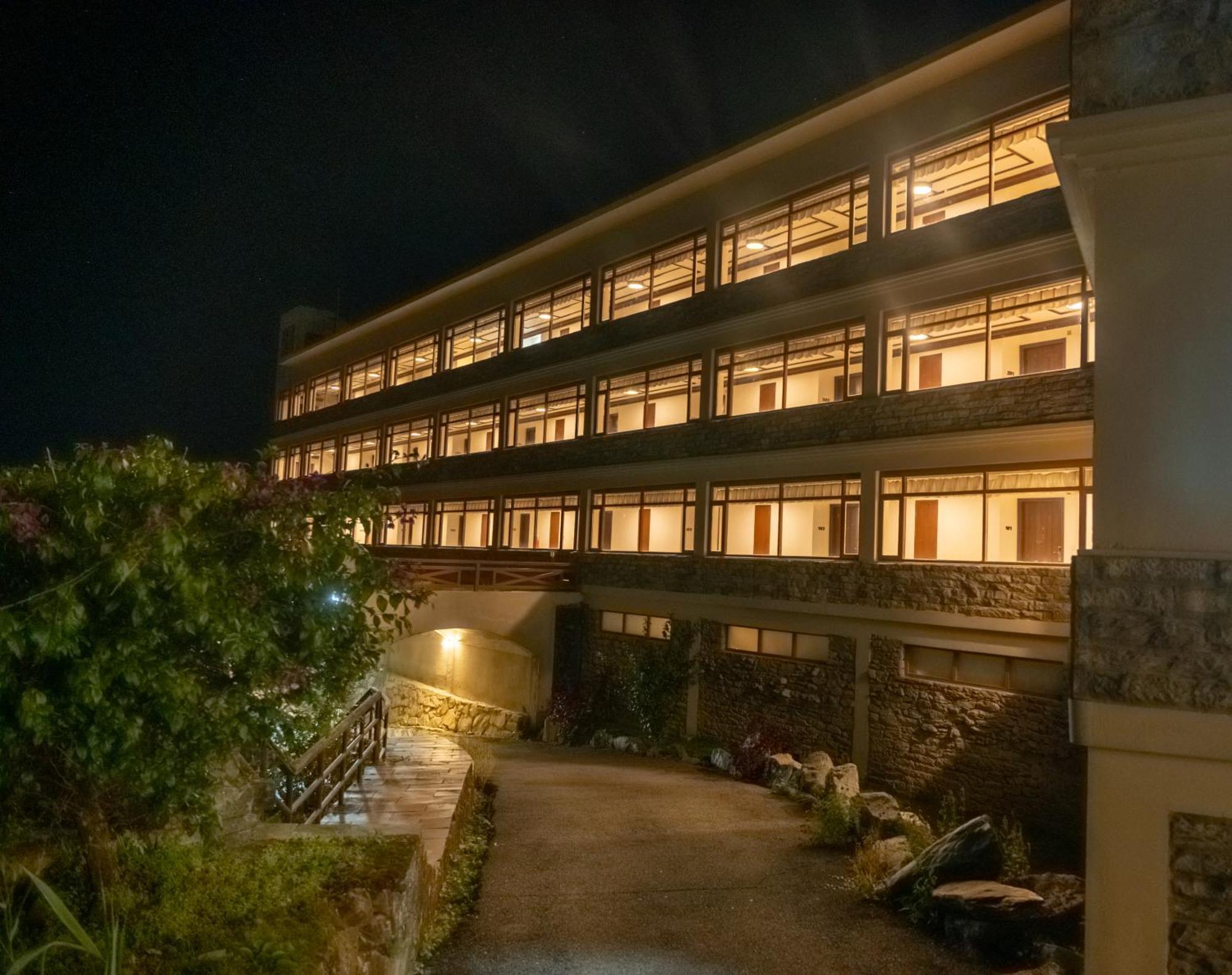 安娜普尔纳景观萨兰科特私有酒店 博卡拉 外观 照片